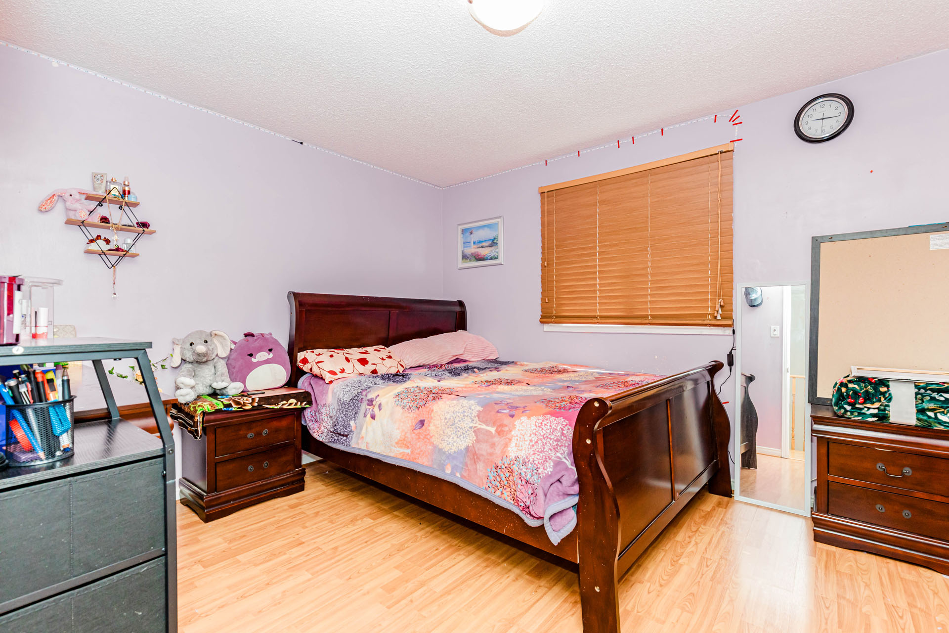 some caption here