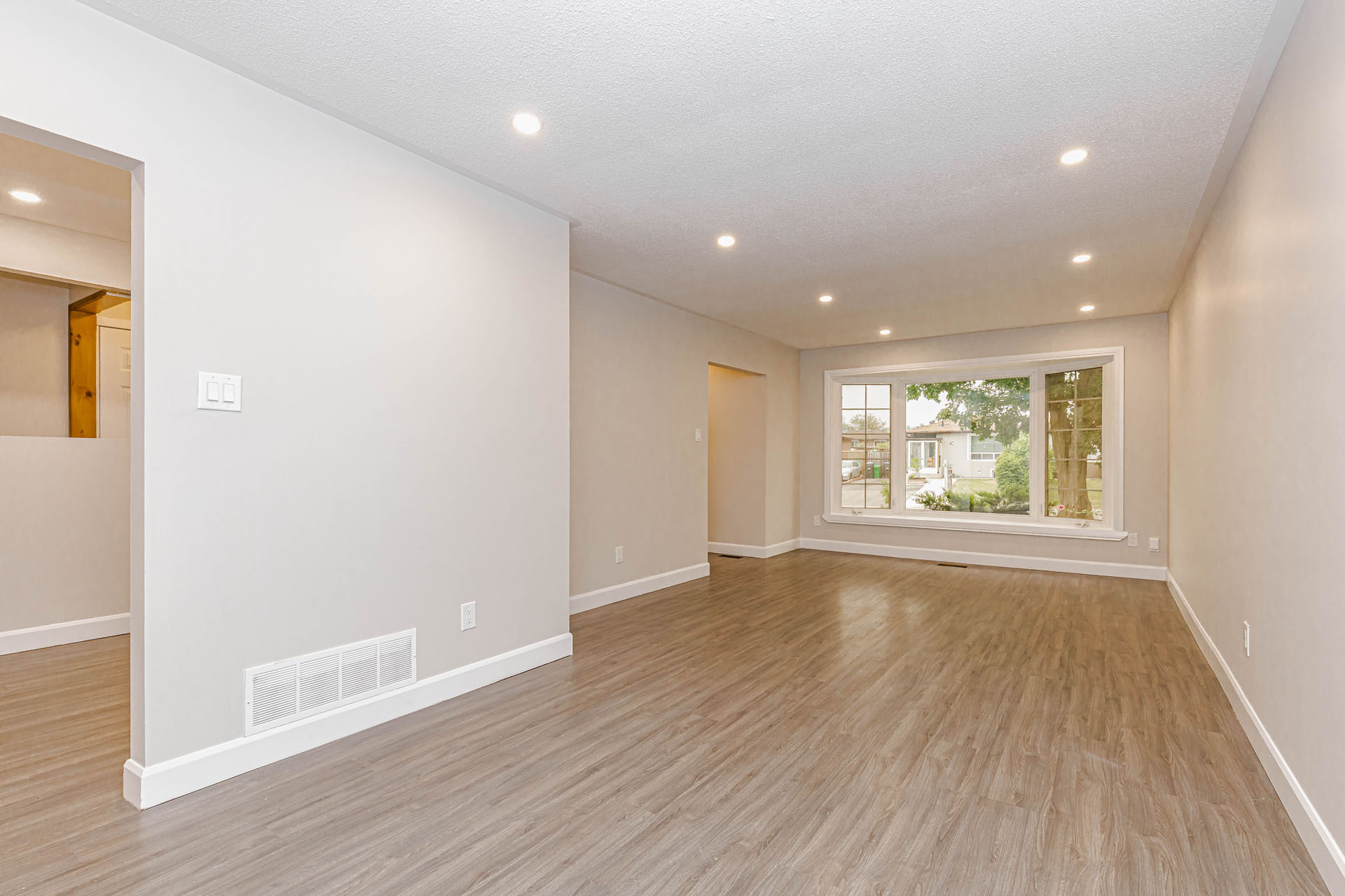 some caption here
