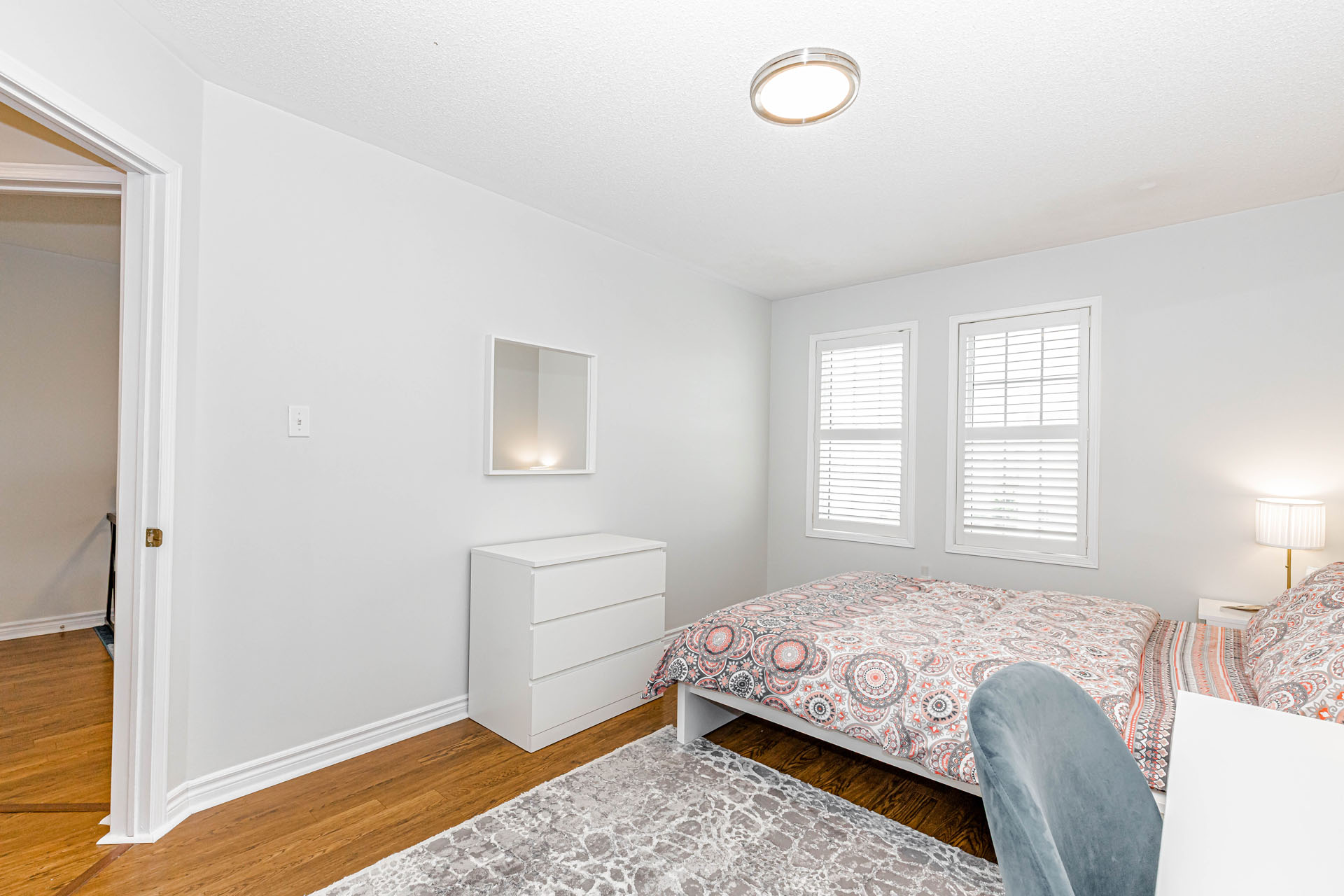 some caption here