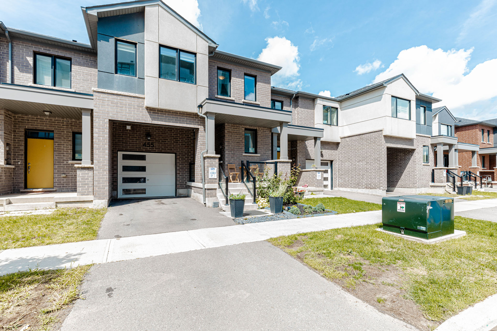 some caption here