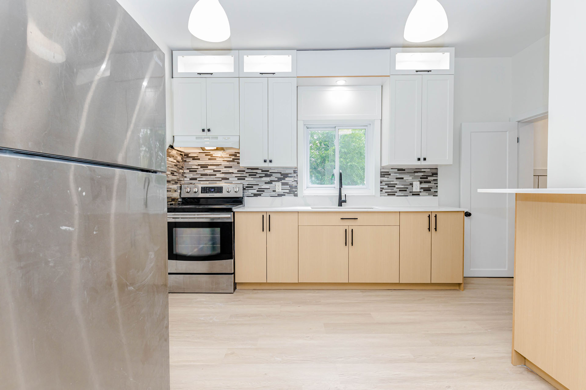some caption here