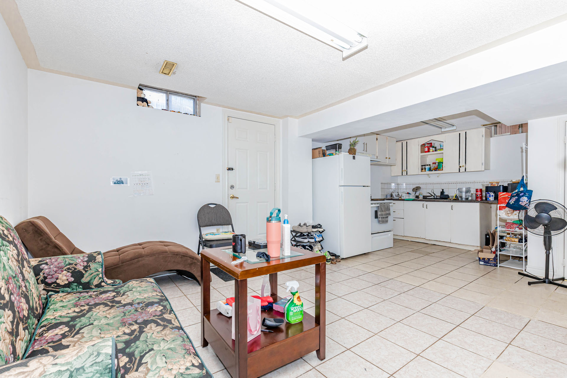 some caption here